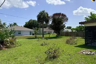 508 NW Azalea Ave, Port Saint Lucie, FL 34983 - Photo 9
