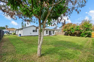 581 SE Crescent Ave, Port Saint Lucie, FL 34984 - Photo 5