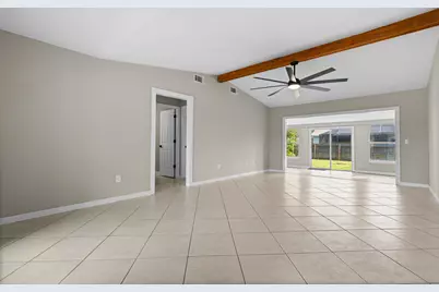581 SE Crescent Avenue, Port Saint Lucie, FL 34984 - Photo 13