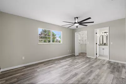 581 SE Crescent Avenue, Port Saint Lucie, FL 34984 - Photo 17