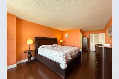 800 Parkview Drive #823, Hallandale, FL 33009 - Photo 13