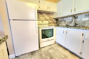146 Markham G, Deerfield Beach, FL 33442 - Photo 7