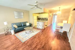 146 Markham G, Deerfield Beach, FL 33442 - Photo 3