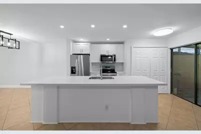 1517 Fairway Road, Pembroke Pines, FL 33026 - Photo 11