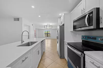 1517 Fairway Road, Pembroke Pines, FL 33026 - Photo 13