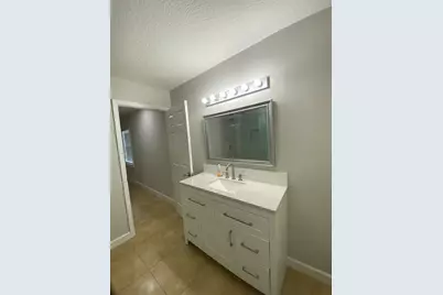 915 11th Terrace, Vero Beach, FL 32960 - Photo 9