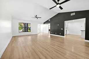 10548 154th Rd N, Jupiter, FL 33478 - Photo 9