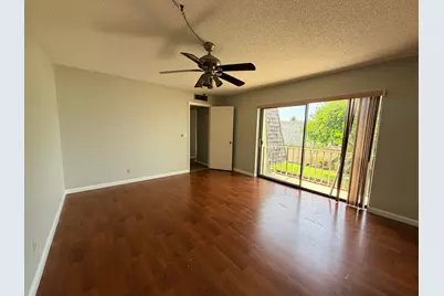 37 Lake Arbor Drive, Palm Springs, FL 33461 - Photo 21