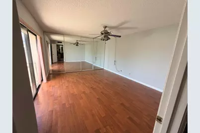 37 Lake Arbor Drive, Palm Springs, FL 33461 - Photo 19