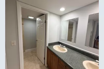 37 Lake Arbor Drive, Palm Springs, FL 33461 - Photo 13