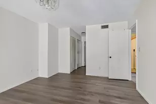 2780 NE 183rd St, Aventura, FL 33160 - Photo 15