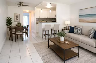 76 Cambridge D, West Palm Beach, FL 33417 - Photo 3