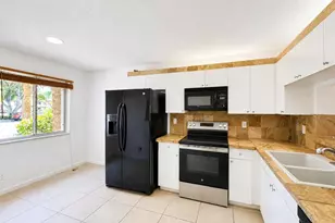 340 NW 67th St, Boca Raton, FL 33487 - Photo 9