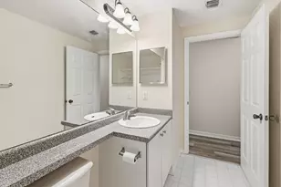 350 Crestwood Cir, Royal Palm Beach, FL 33411 - Photo 15