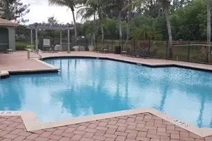 350 Crestwood Cir, Royal Palm Beach, FL 33411 - Photo 29