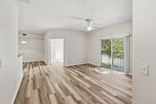 350 Crestwood Cir, Royal Palm Beach, FL 33411 - Photo 9