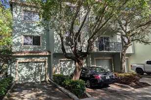 350 Crestwood Cir, Royal Palm Beach, FL 33411 - Photo 13