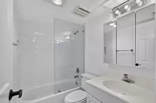 313 Lake Circle, North Palm Beach, FL 33408 - Photo 23