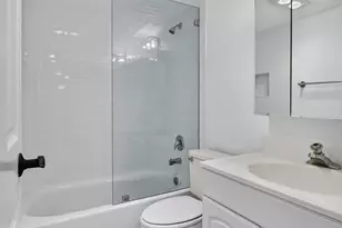 313 Lake Circle, North Palm Beach, FL 33408 - Photo 23