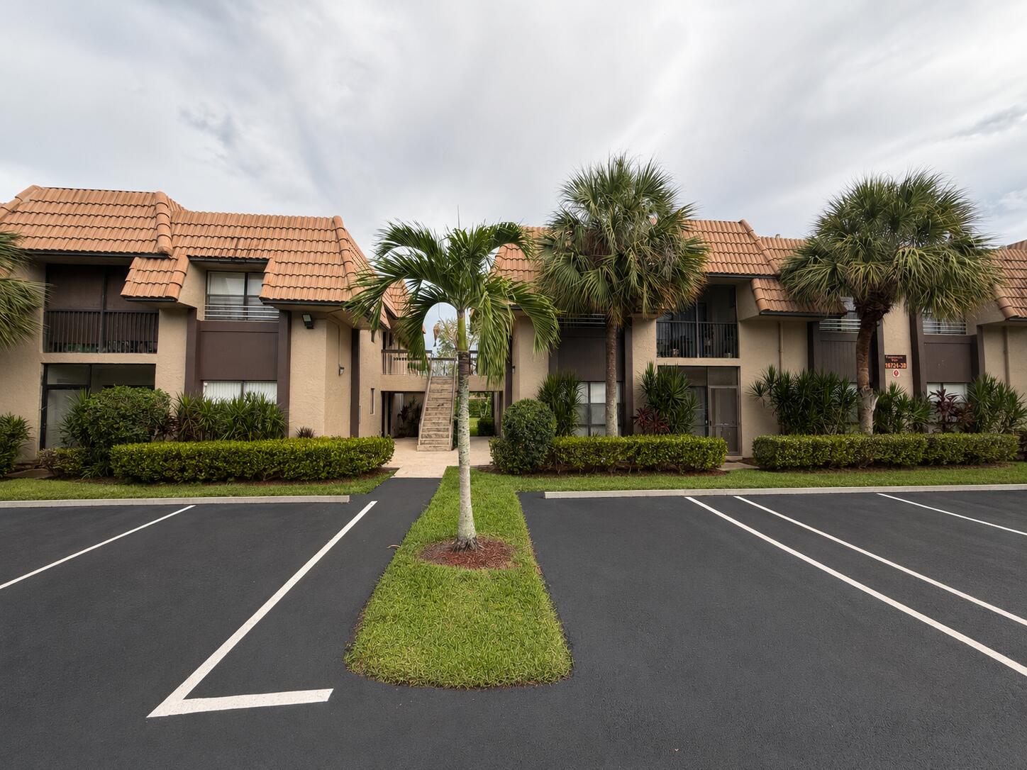 10730 Royal Palm Blvd #4-3 main architectural view