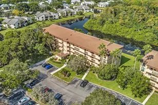 2659 Carambola Cir N, Coconut Creek, FL 33066 - Photo 37