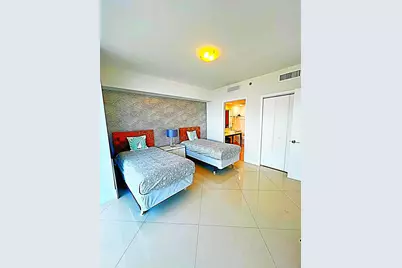 495 Brickell Avenue #1605, Miami, FL 33131 - Photo 17
