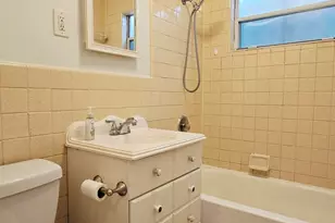 911 Burch Dr, West Palm Beach, FL 33415 - Photo 17