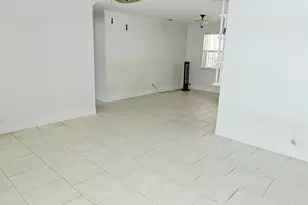 911 Burch Dr, West Palm Beach, FL 33415 - Photo 5