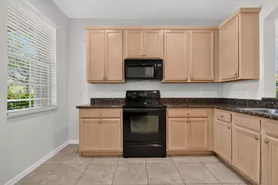 158 W Thatch Palm Circle, Jupiter, FL 33458 - Photo 5