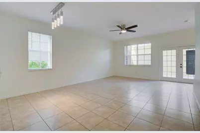 158 W Thatch Palm Circle, Jupiter, FL 33458 - Photo 9