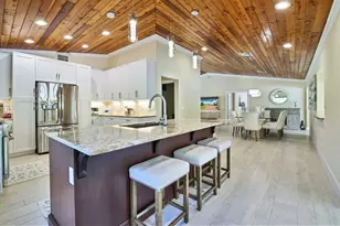 451 N Lyra Cir, Juno Beach, FL 33408 - Photo 9