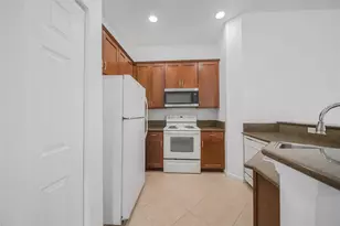 5754 Hampton Hills Blvd, Tamarac, FL 33321 - Photo 5