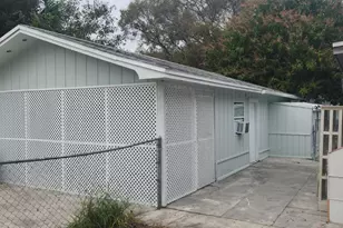 611 S 21st St, Fort Pierce, FL 34950 - Photo 3