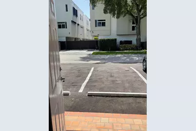 824 NE 4th Street #2, Fort Lauderdale, FL 33301 - Photo 3
