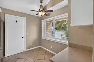 166 Raintree, Jupiter, FL 33458 - Photo 9