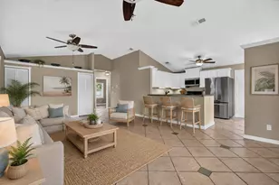 166 Raintree, Jupiter, FL 33458 - Photo 3