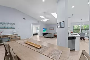 1599 Bayridge Pl, Wellington, FL 33414 - Photo 7