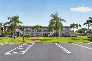309 Circle Dr S, Boynton Beach, FL 33435 - Photo 13