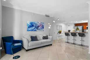 347 N New River Dr E, Fort Lauderdale, FL 33301 - Photo 9
