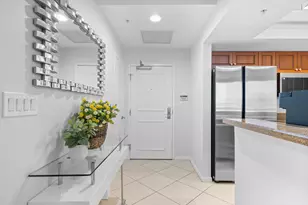 347 N New River Dr E, Fort Lauderdale, FL 33301 - Photo 1