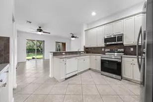9058 Sedgewood Dr, Lake Worth, FL 33467 - Photo 13