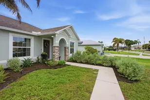 183 SW N Wakefield Cir, Port Saint Lucie, FL 34953 - Photo 3