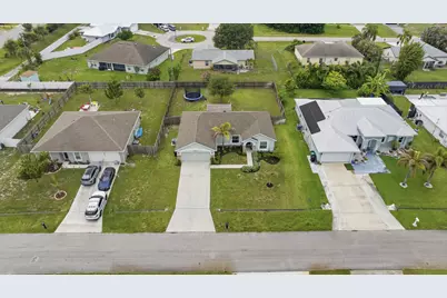 183 SW North Wakefield Circle, Port Saint Lucie, FL 34953 - Photo 35