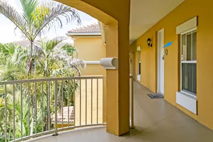 5015 Fairways Cir, Vero Beach, FL 32967 - Photo 3