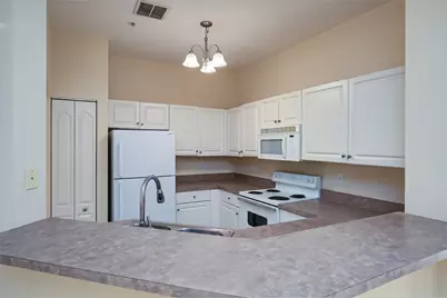 5015 Fairways Circle #305, Vero Beach, FL 32967 - Photo 9