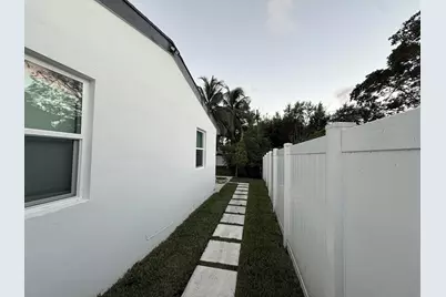 118 SW 7th Street, Delray Beach, FL 33444 - Photo 47
