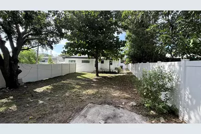 118 SW 7th Street, Delray Beach, FL 33444 - Photo 29