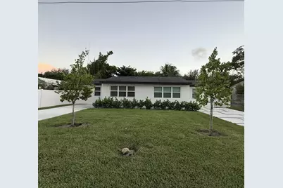 118 SW 7th Street, Delray Beach, FL 33444 - Photo 1