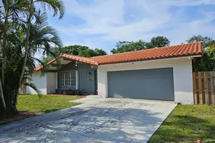 949 NW 8th St, Boca Raton, FL 33486 - Photo 1