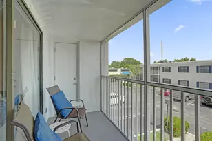 160 Cypress Club Dr, Pompano Beach, FL 33060 - Photo 23